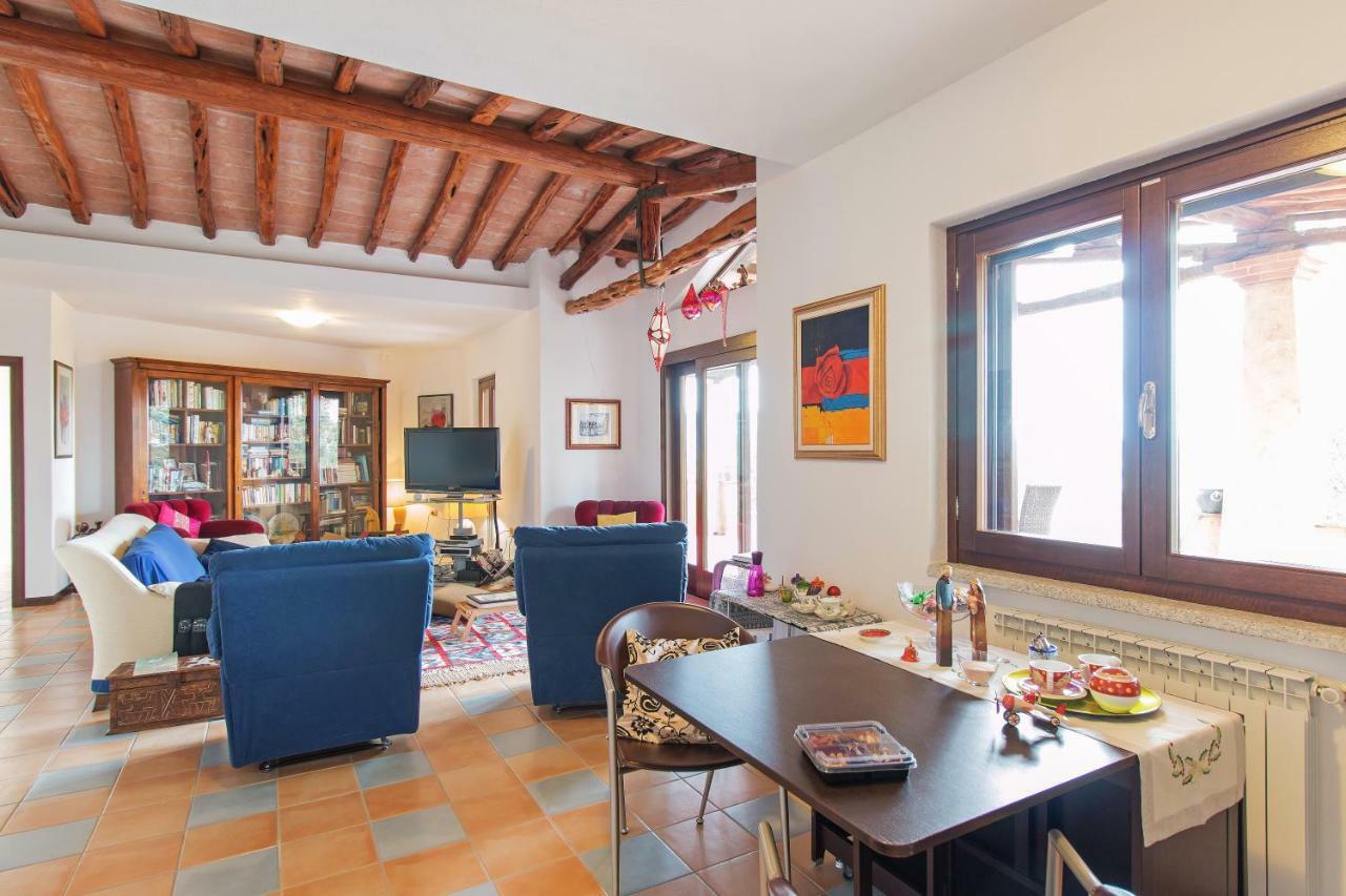 Suite Cucinino, Bagno, Ingresso Indipendente In" Villa Vivi" シニスコーラ エクステリア 写真