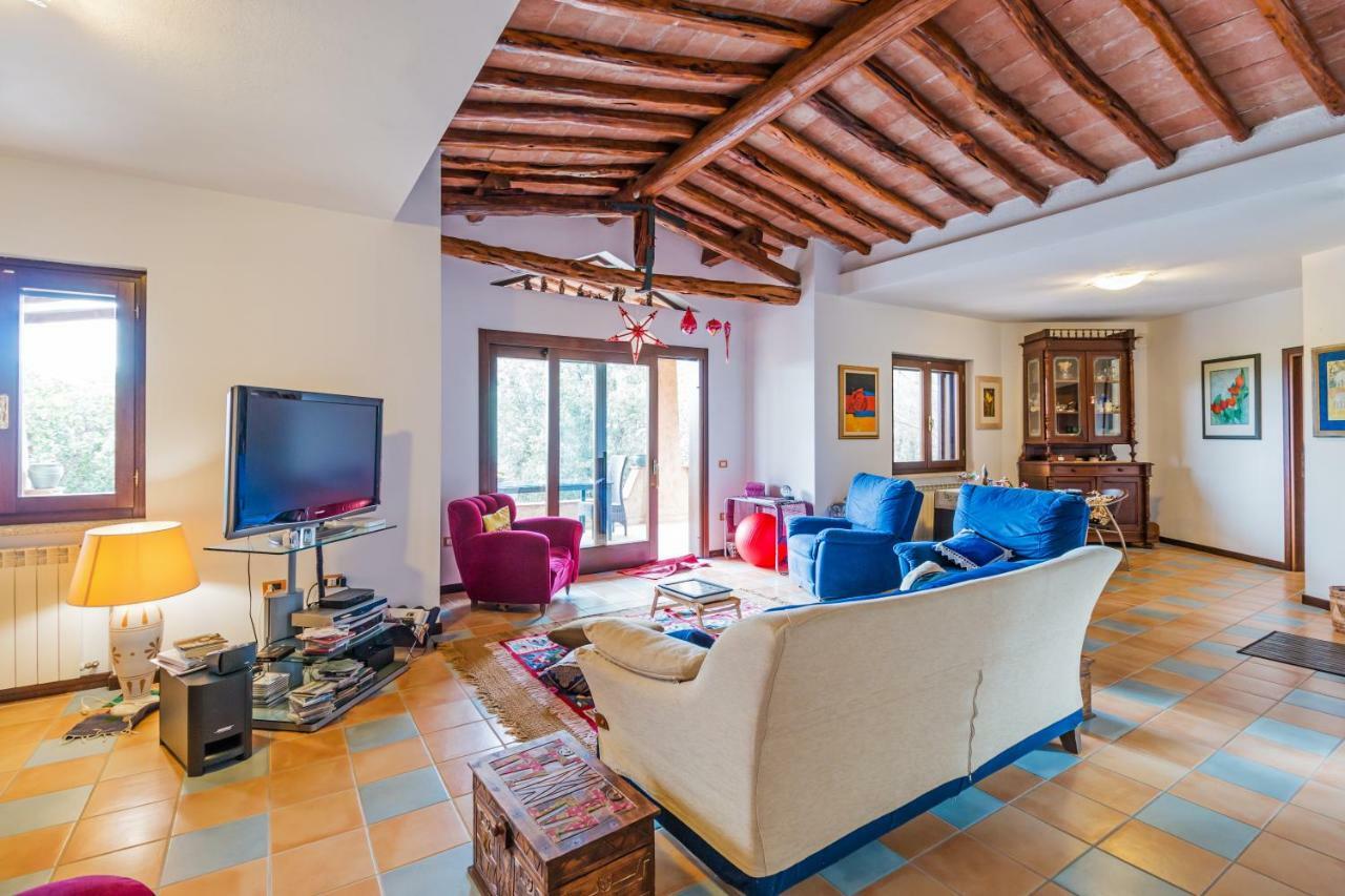 Suite Cucinino, Bagno, Ingresso Indipendente In" Villa Vivi" シニスコーラ エクステリア 写真