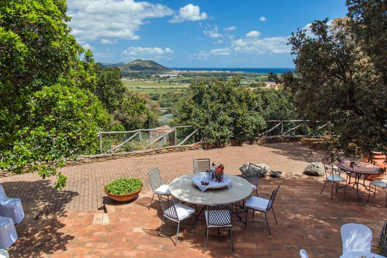 Suite Cucinino, Bagno, Ingresso Indipendente In" Villa Vivi" シニスコーラ エクステリア 写真